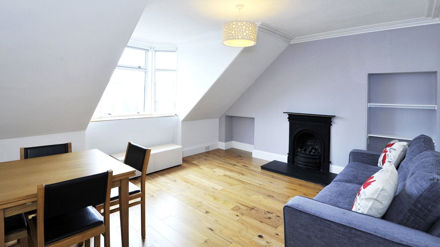 Flat Holburn Road in Aberdeen City