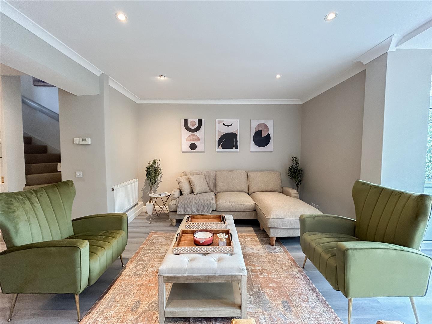 House Woodsford Square in Greater London