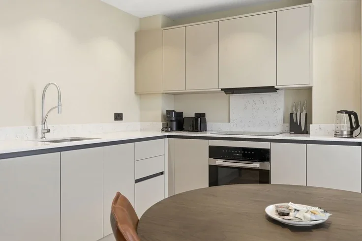 Flat Cheyne Walk in Greater London