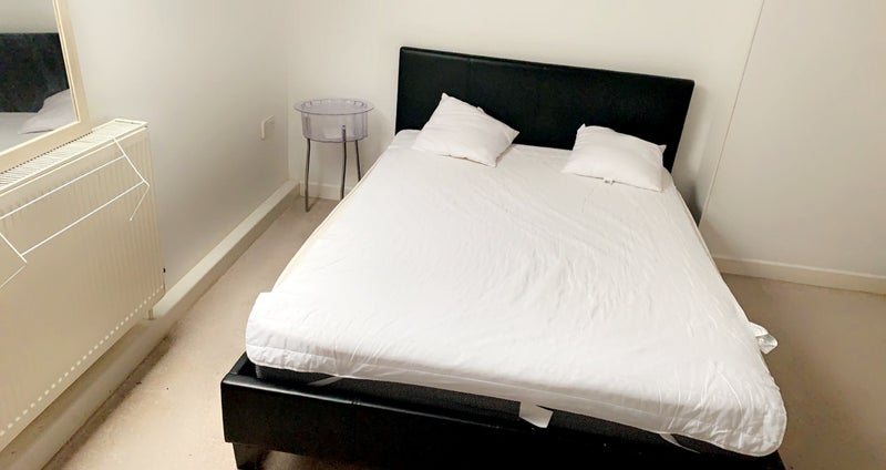 Room St Thomas's Court in Coventry