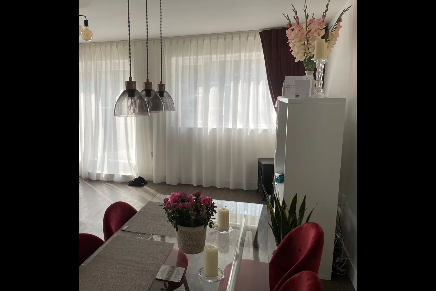 Room Sherwood Road in Greater London