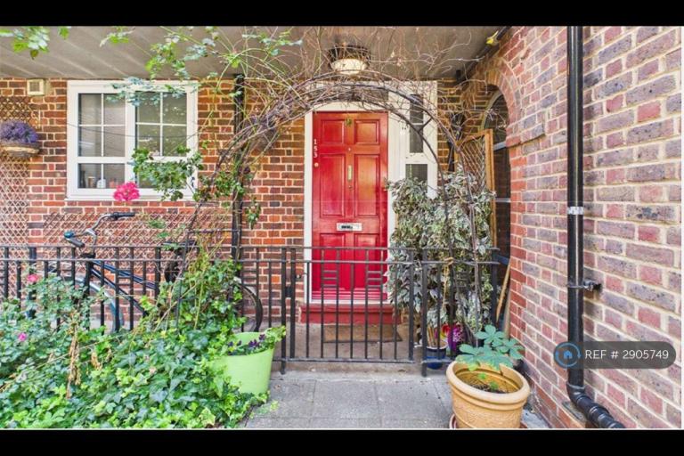 Flat Tilson Gardens in Greater London