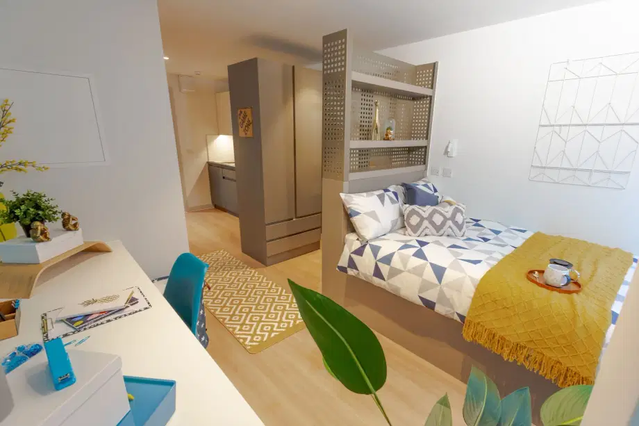 Room Baldwin Street in Bristol