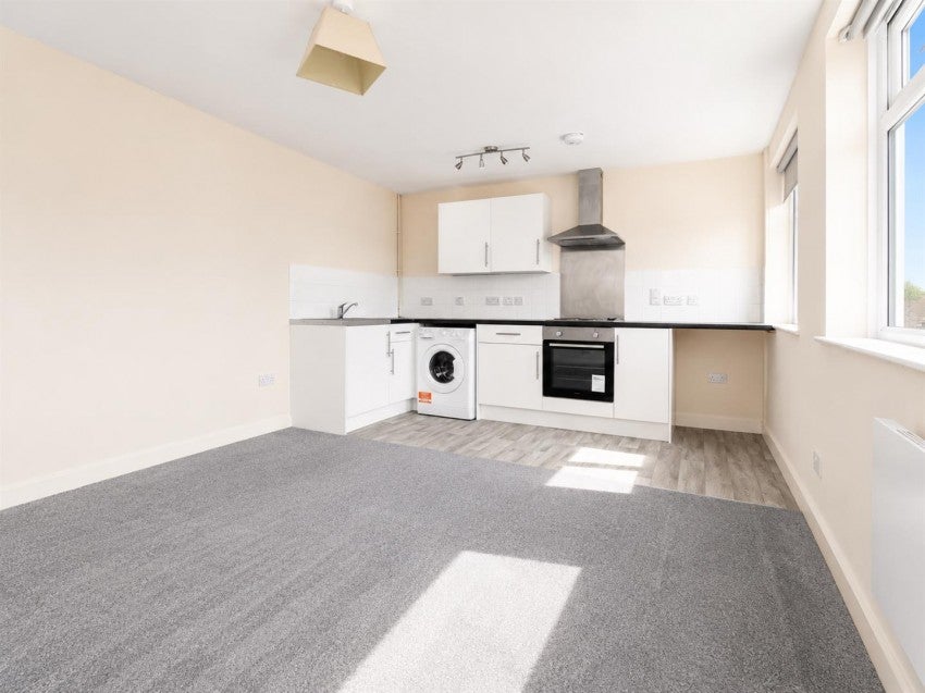 Flat Coneygree Road in Peterborough