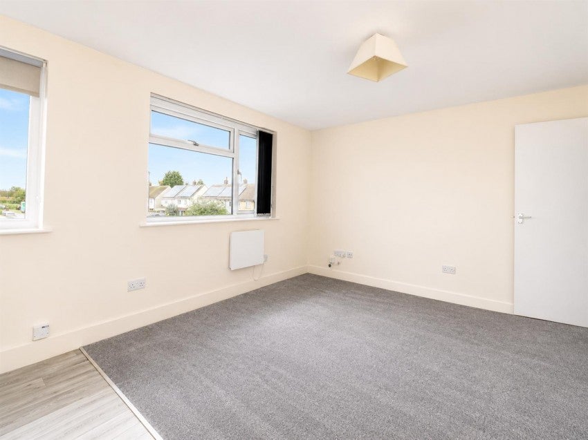 Flat Coneygree Road in Peterborough