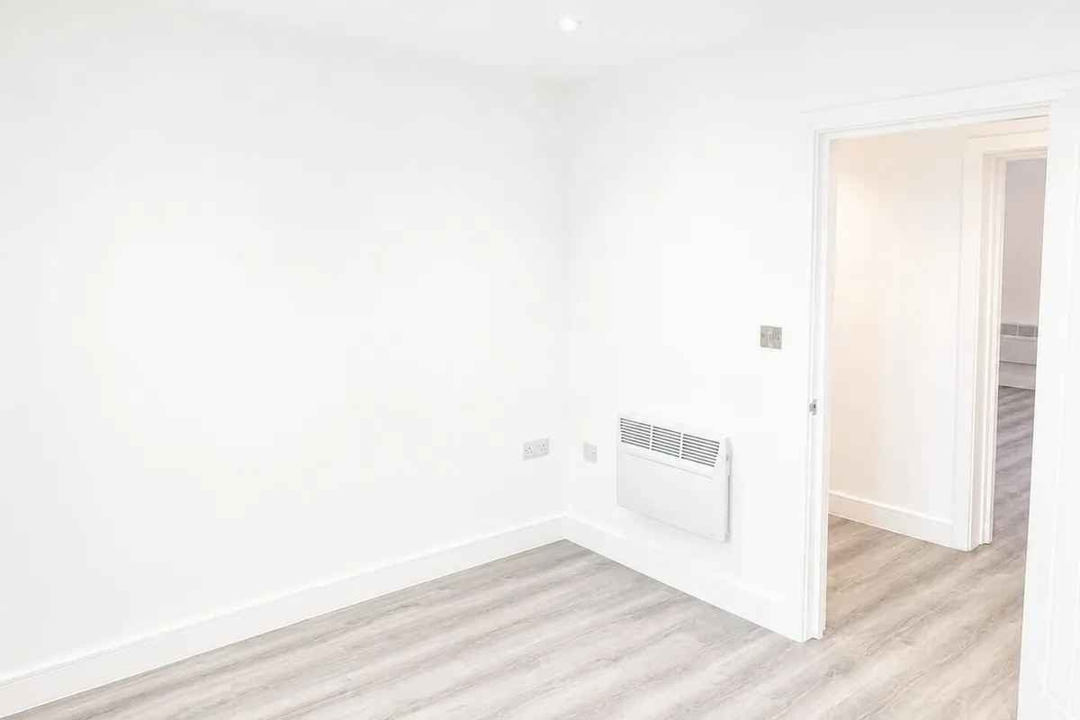 Flat Ordnance Road in Southampton