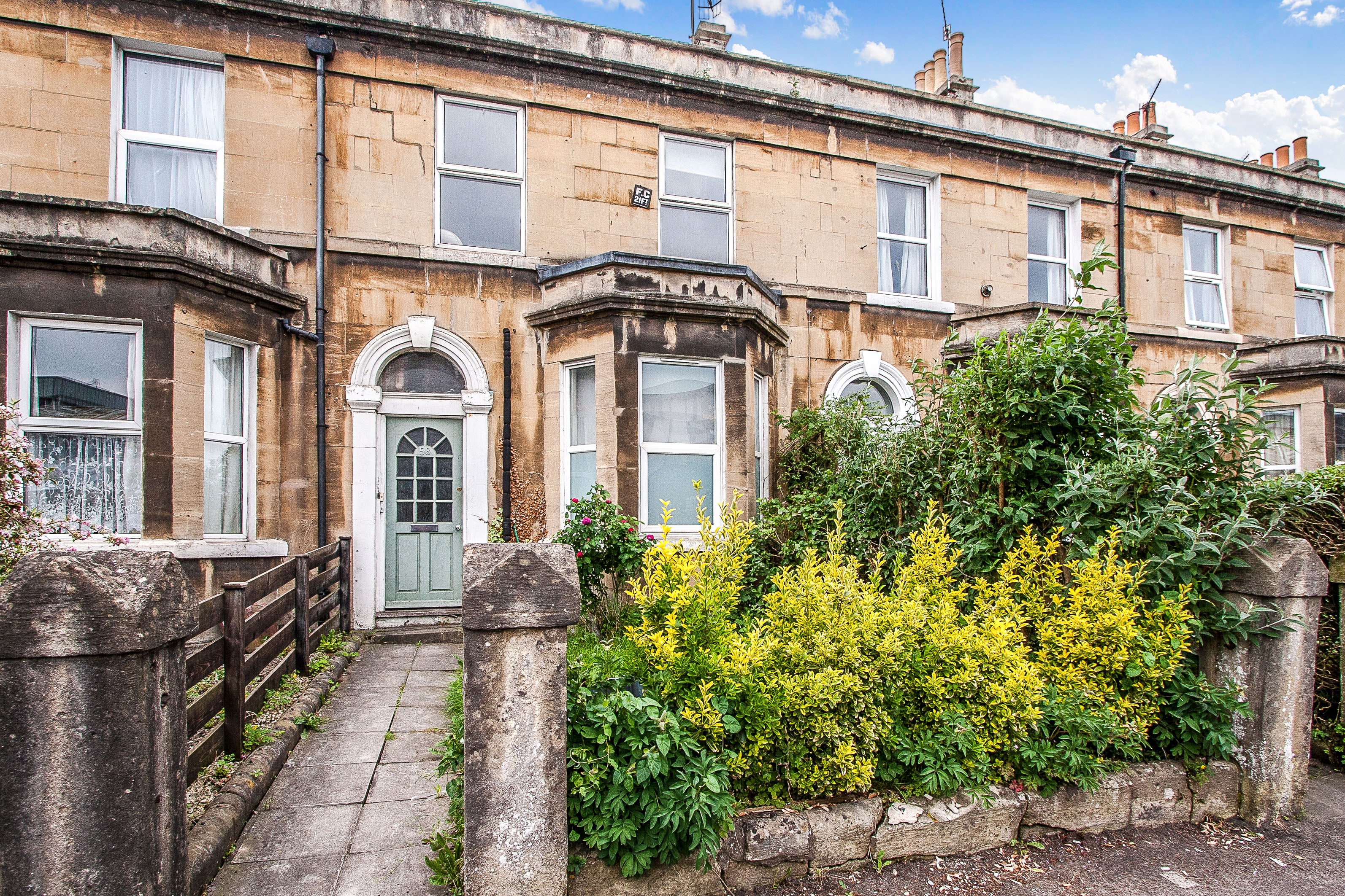 Flat Lower Bristol Road in Bath