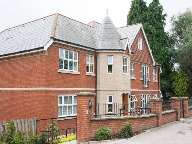 Flat Mutton Hall Hill in Wealden
