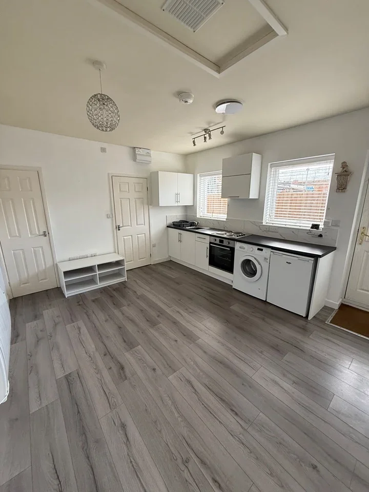 Flat Tavistock Street in Bedford
