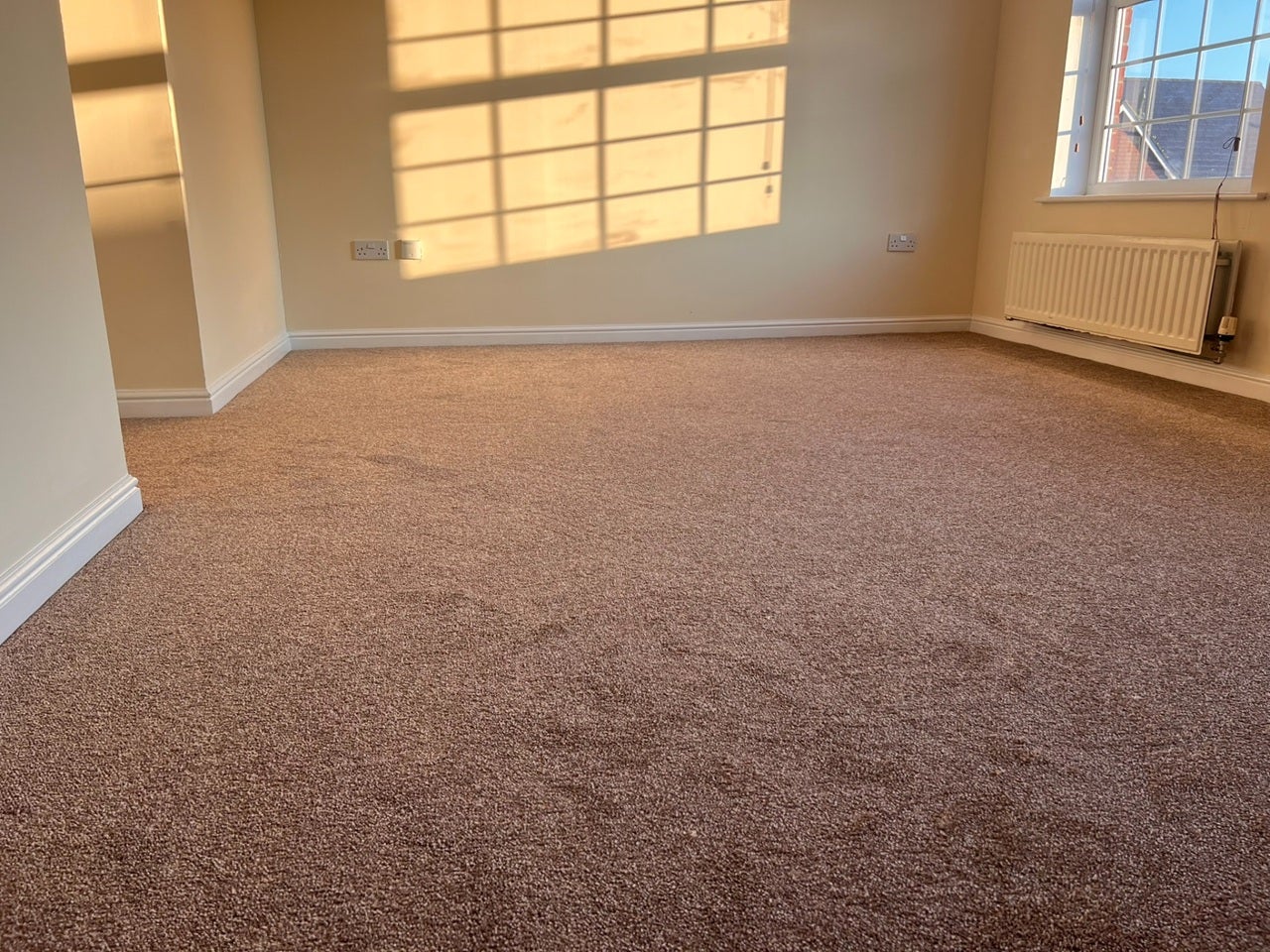 Flat Spring Close in Crawley