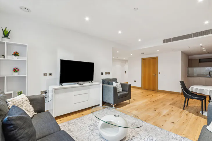 Flat Hermitage Street in City of Westminster