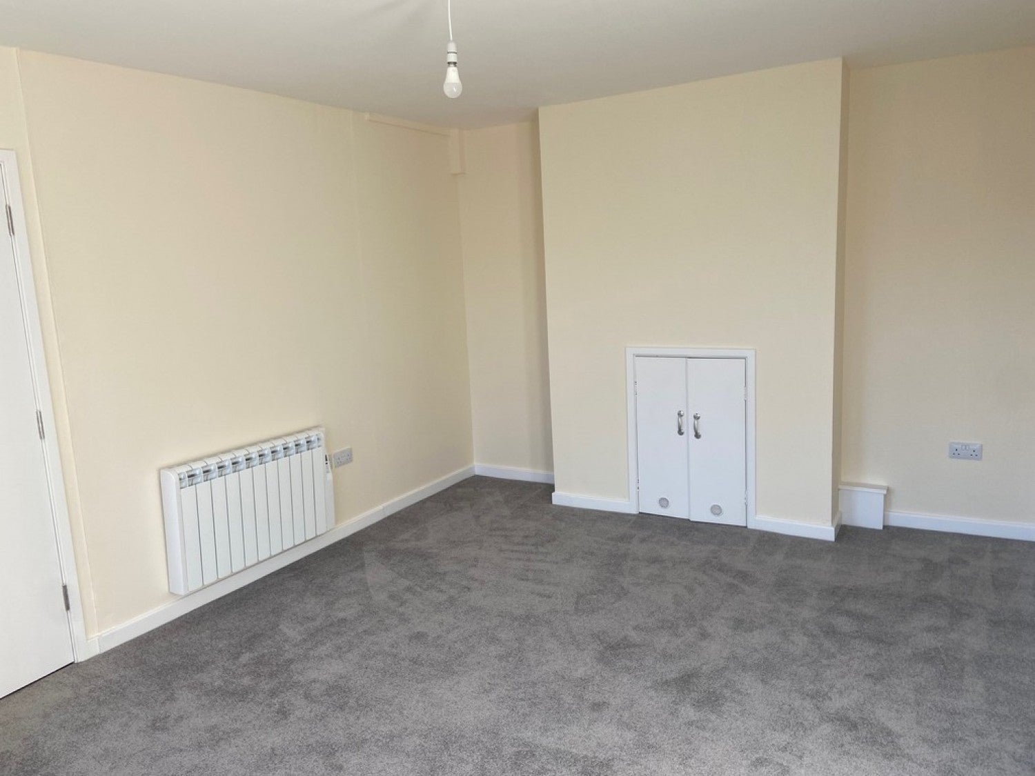 Flat Seaton Road in Yeovil