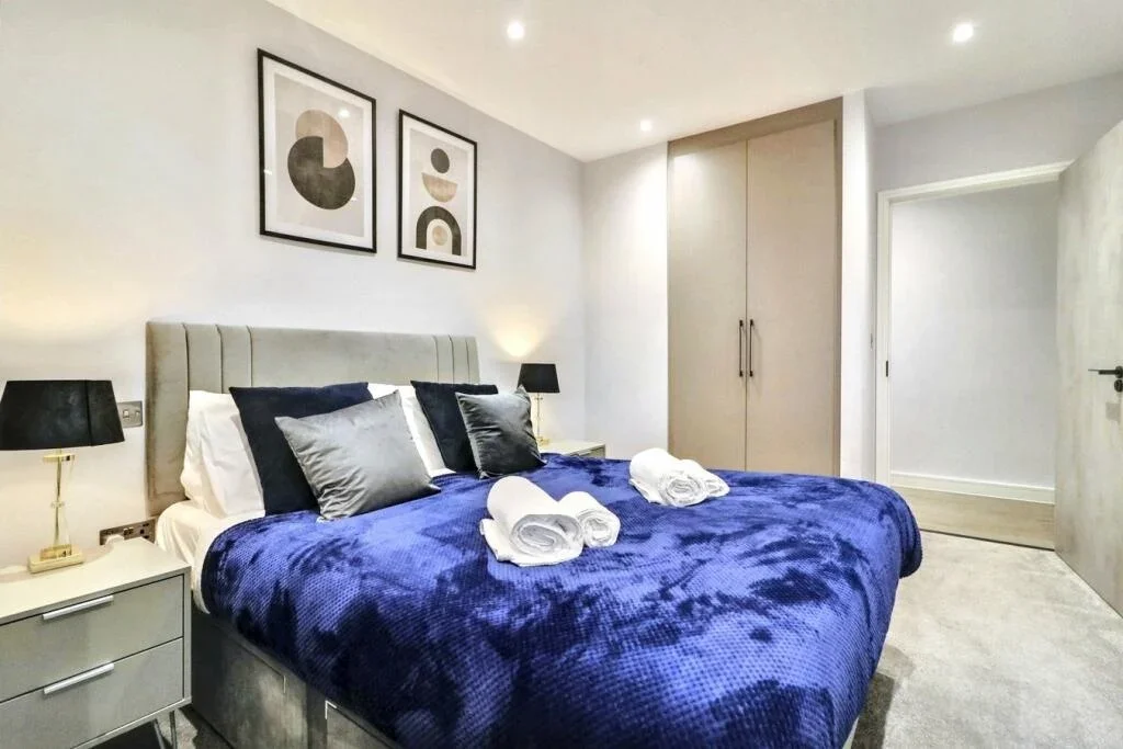 Flat The Hyde in Greater London