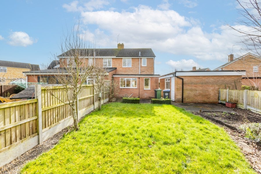 House Magdalen Road in Rugby