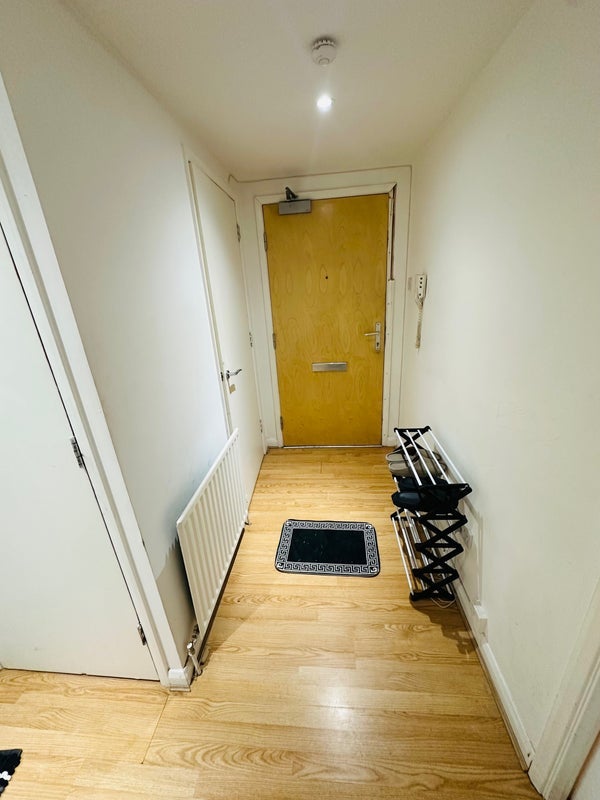 Room Barrland Street in Glasgow
