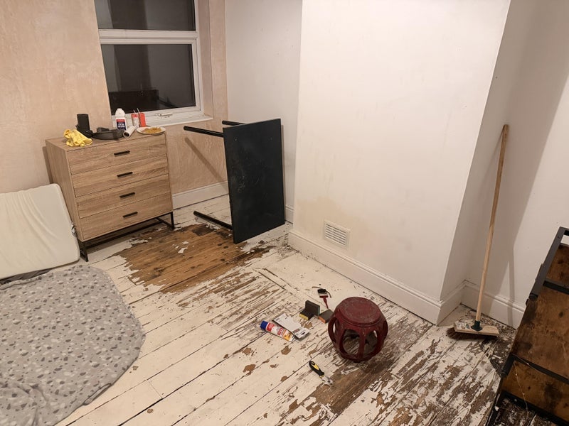Room Glapton Road in Nottingham