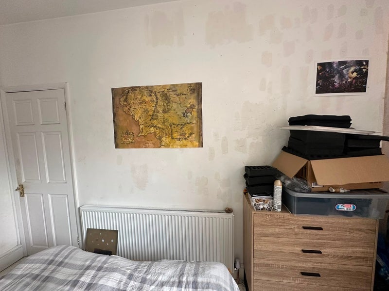 Room Glapton Road in Nottingham