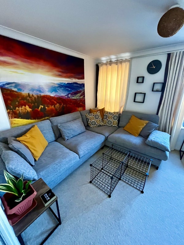 Room Mardling Avenue in Nottingham