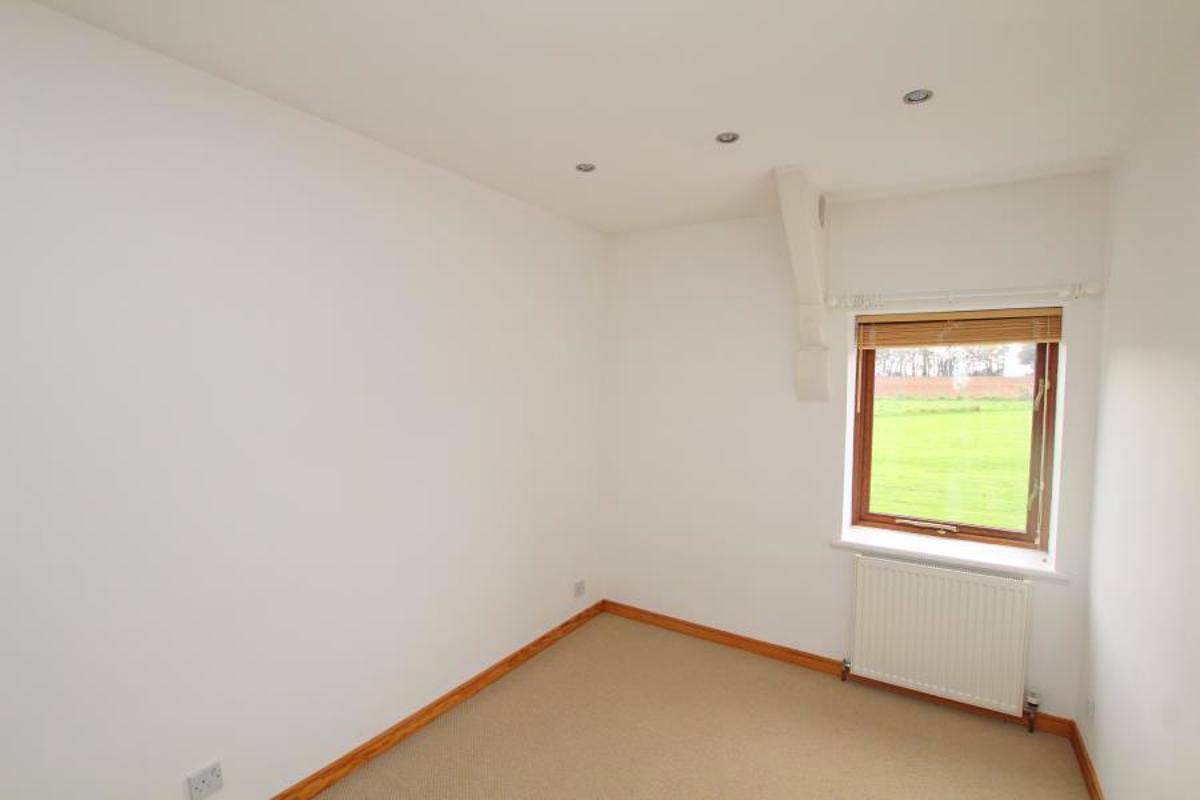 Flat Portbury Lane in Portbury