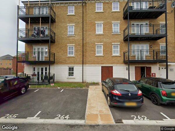 Room Sayers Way in Greater London