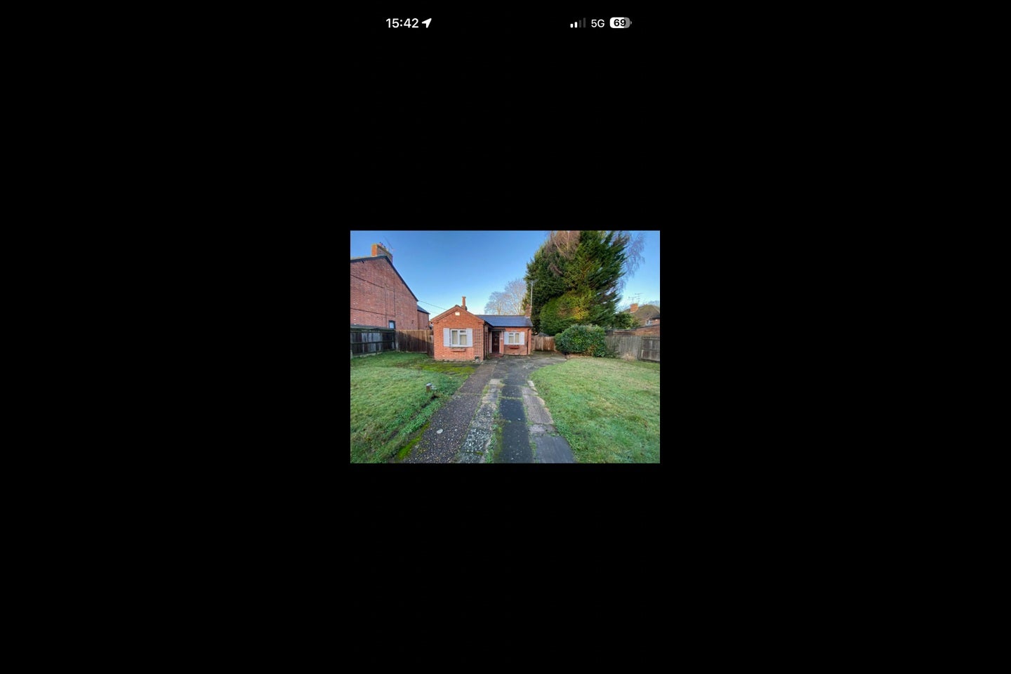 House Fernbank Road in Chavey Down