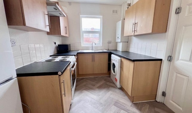 Flat Edmund Road in Sheffield