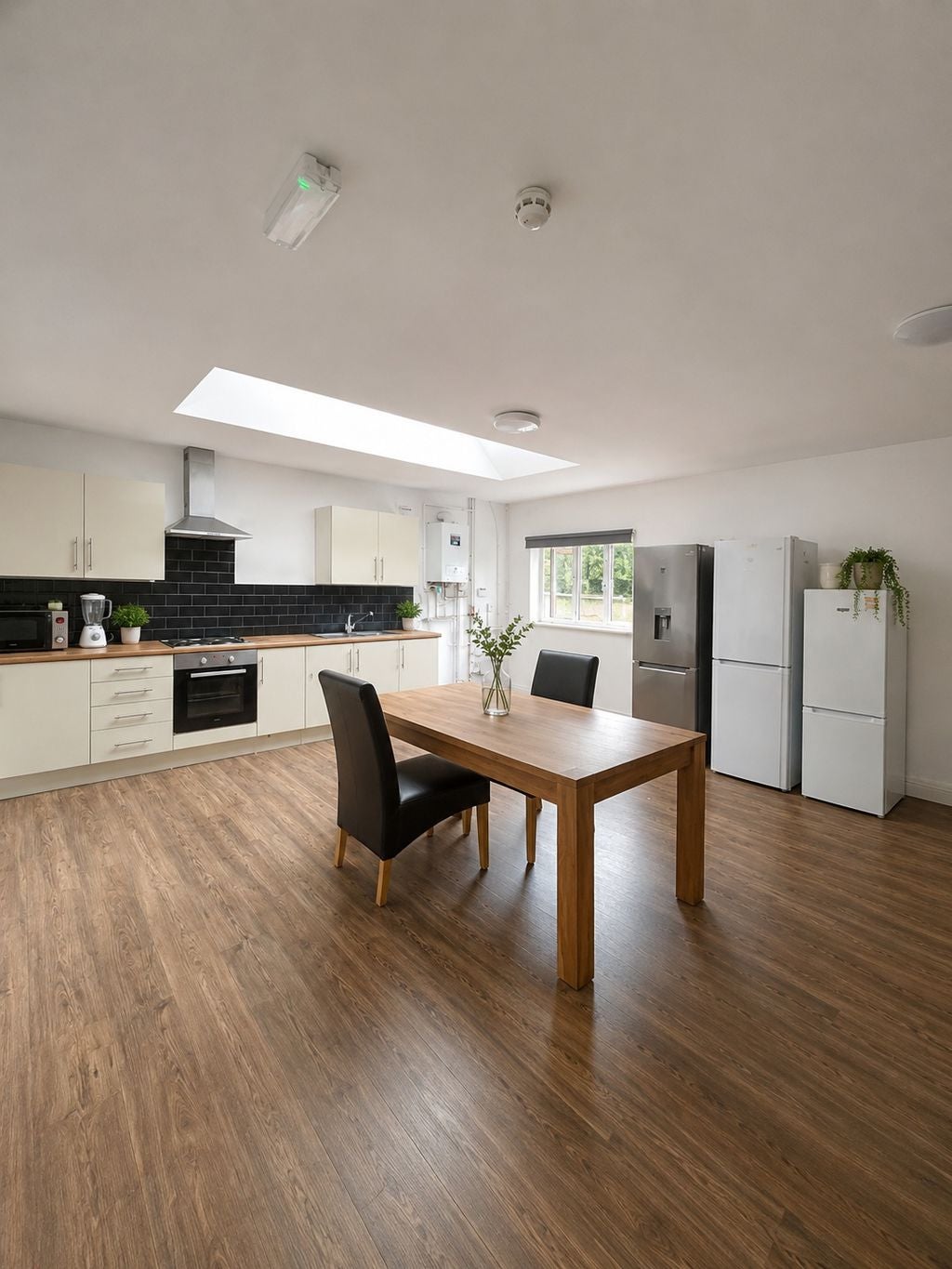 Room Broomhill Road in Ashfield