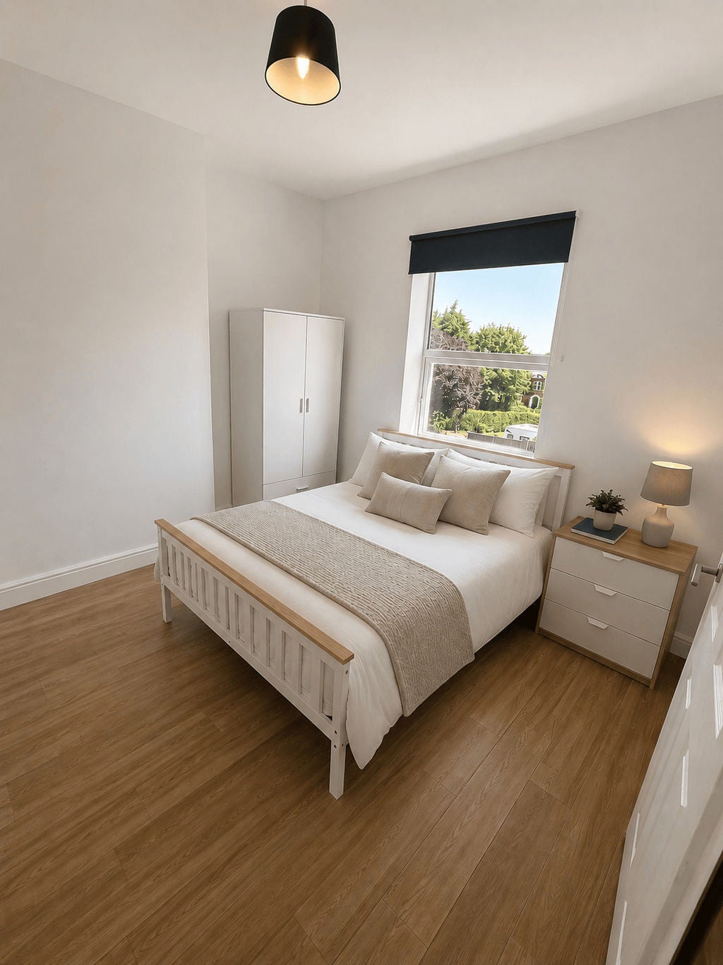 Flat Broomhill Road in Ashfield