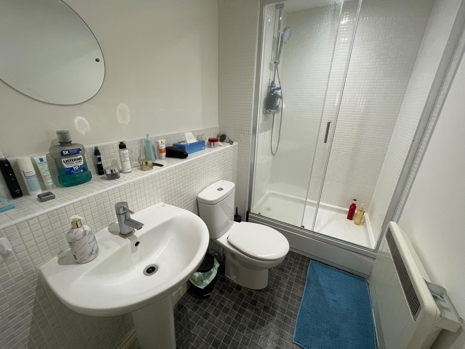 Flat Sir Thomas White Close in Warwick