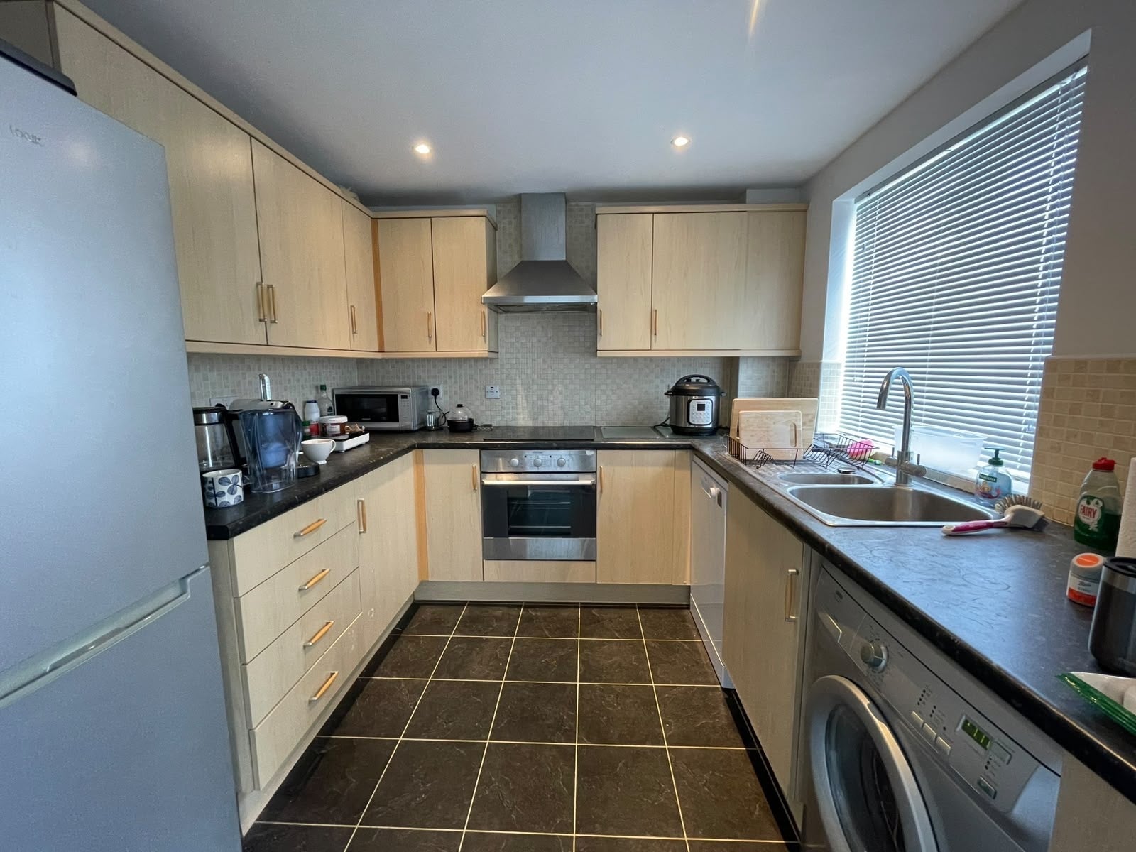 Flat Sir Thomas White Close in Warwick