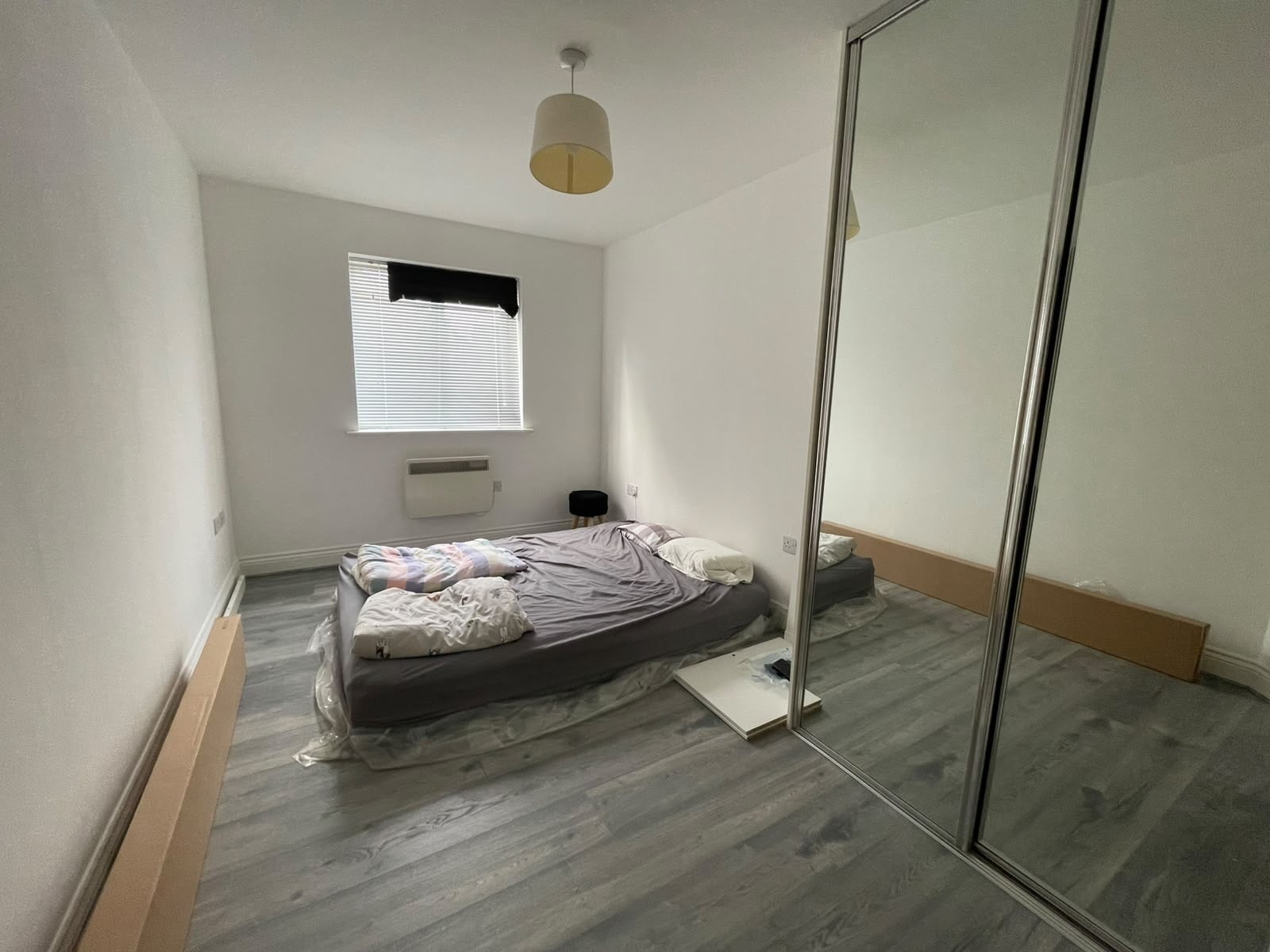 Flat Sir Thomas White Close in Warwick