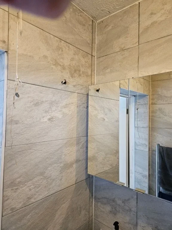 Room Le Marchant Road in Surrey Heath
