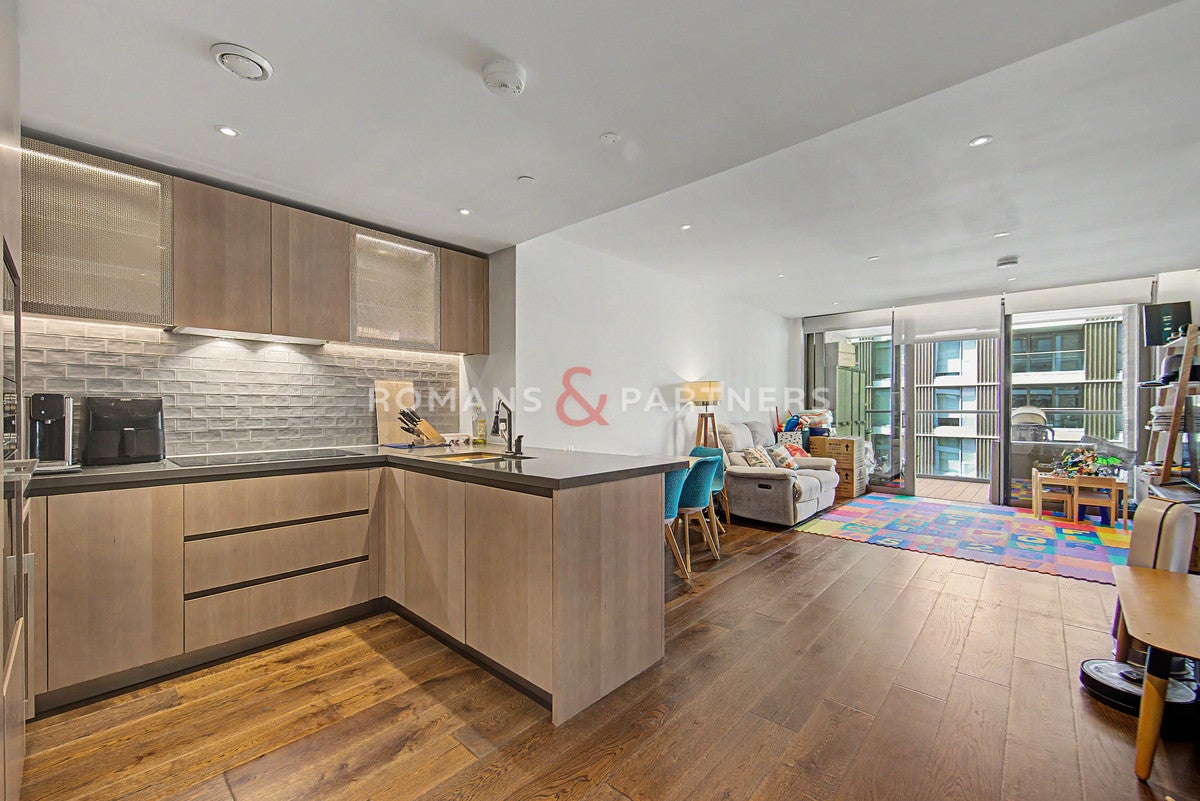 Flat Palmer Road in Greater London