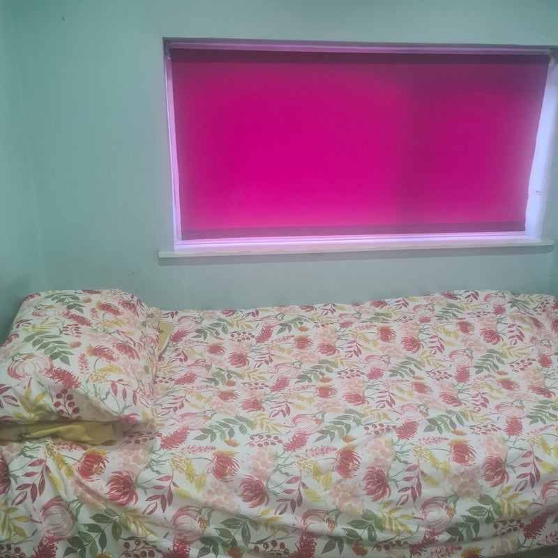 Room Robin Close in Metropolitan Borough of Solihull