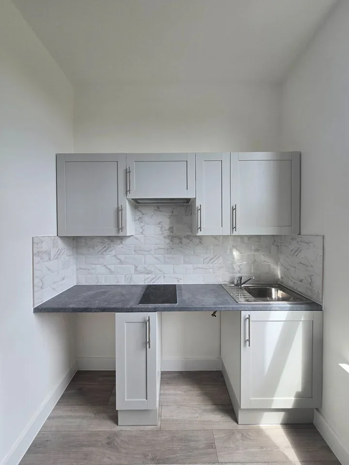 Flat Burlington Gardens in Greater London