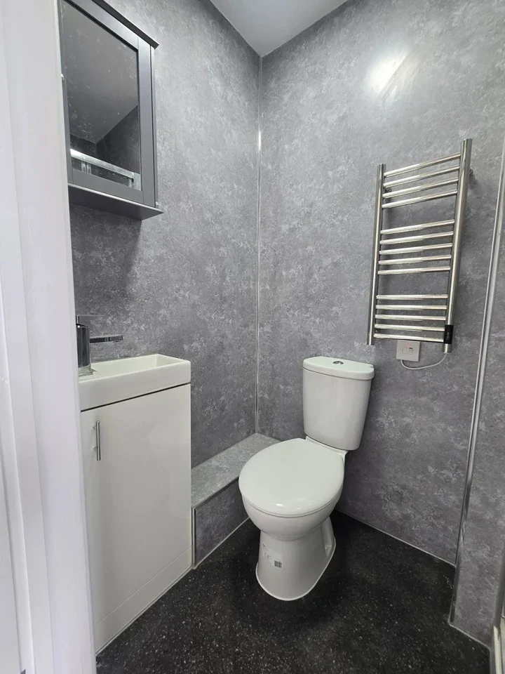 Flat Burlington Gardens in Greater London