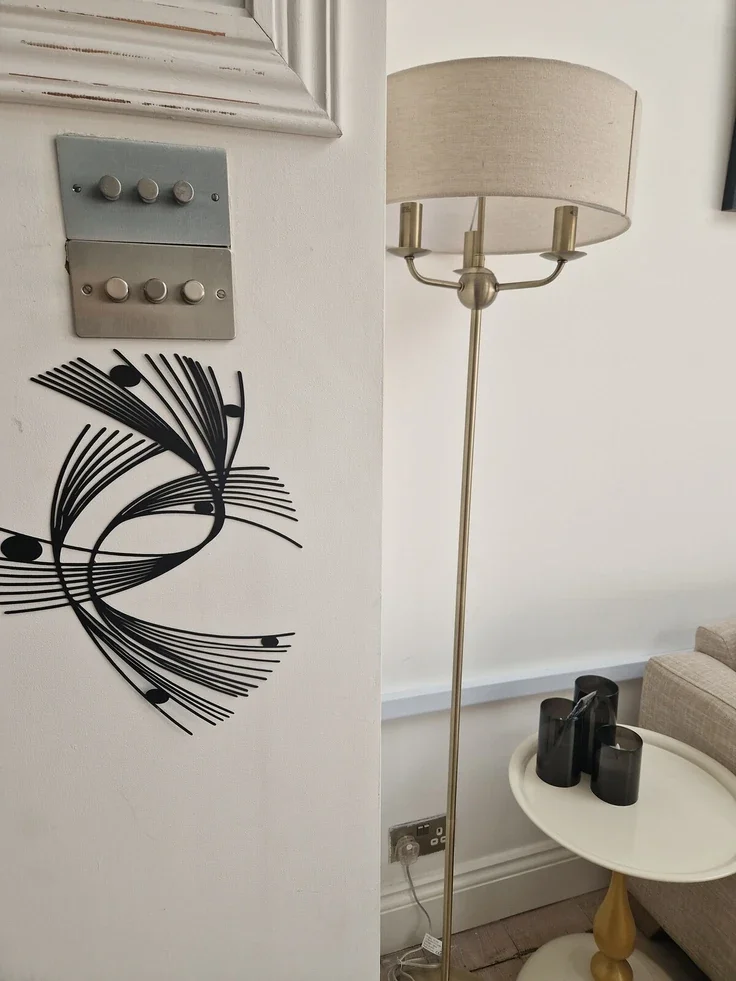 Flat Aldbourne Road in Greater London