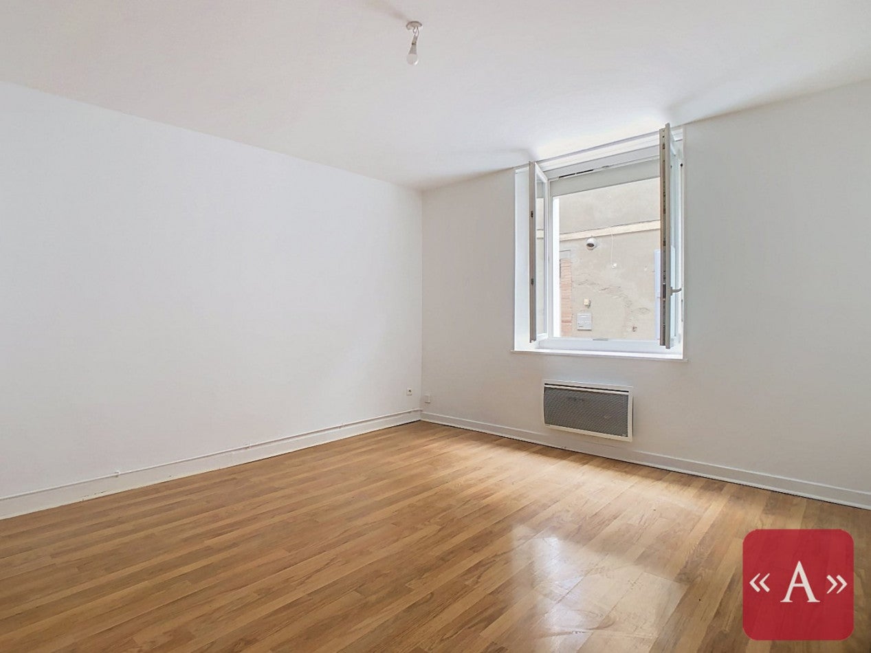 House Route de Garrigues in Saint-Sulpice-la-Pointe