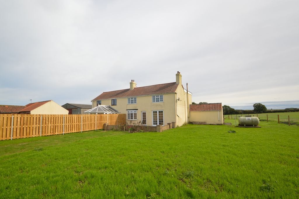 House Knapton Wold Road in Wintringham
