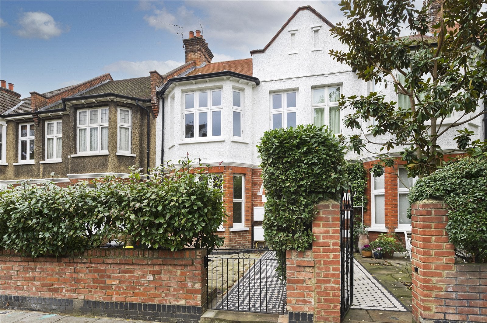 Flat St Helens Gardens in Greater London