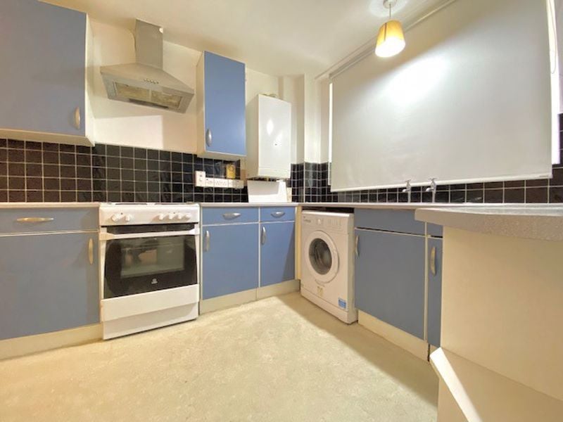 Flat Gough Walk in Greater London