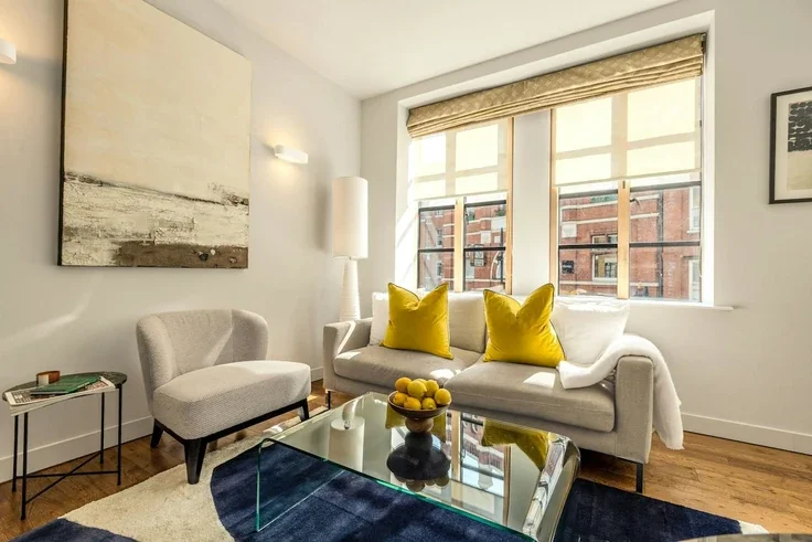 Flat Steward Street in Greater London