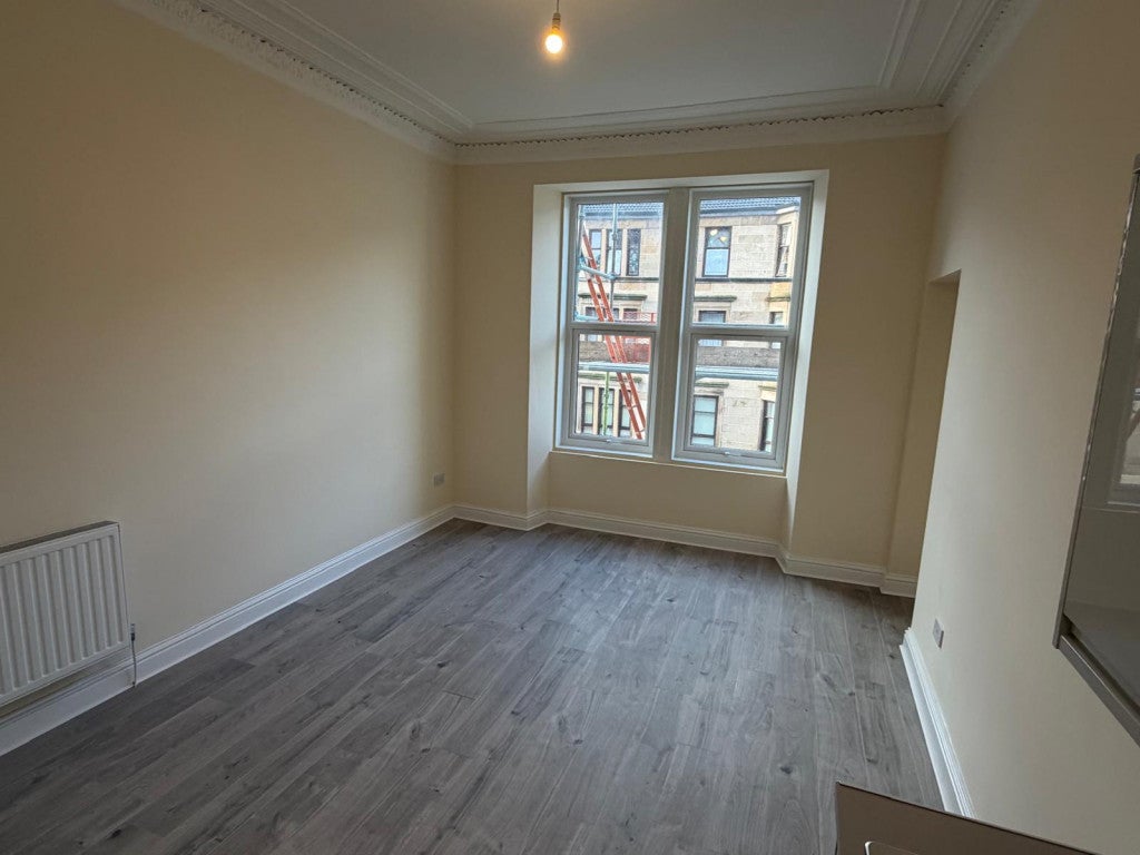 Flat Annette Street in Glasgow