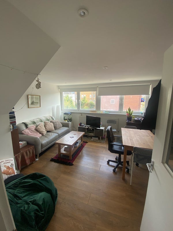 Room Campsbourne Road in Greater London