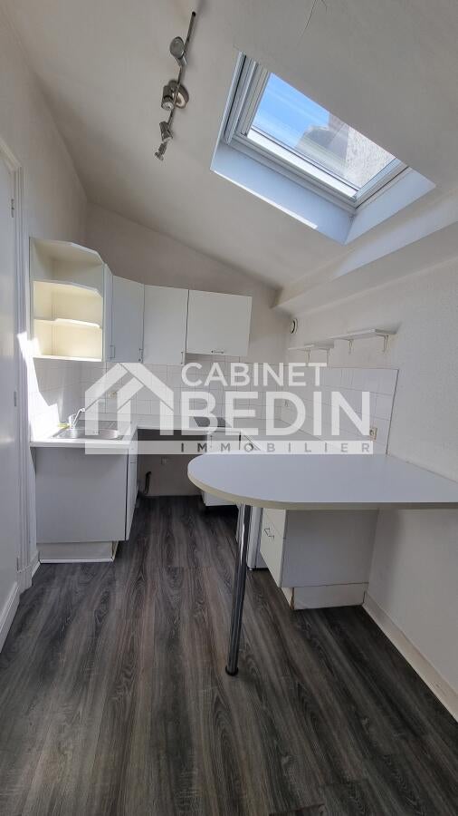 Flat Rue Condillac in Bordeaux