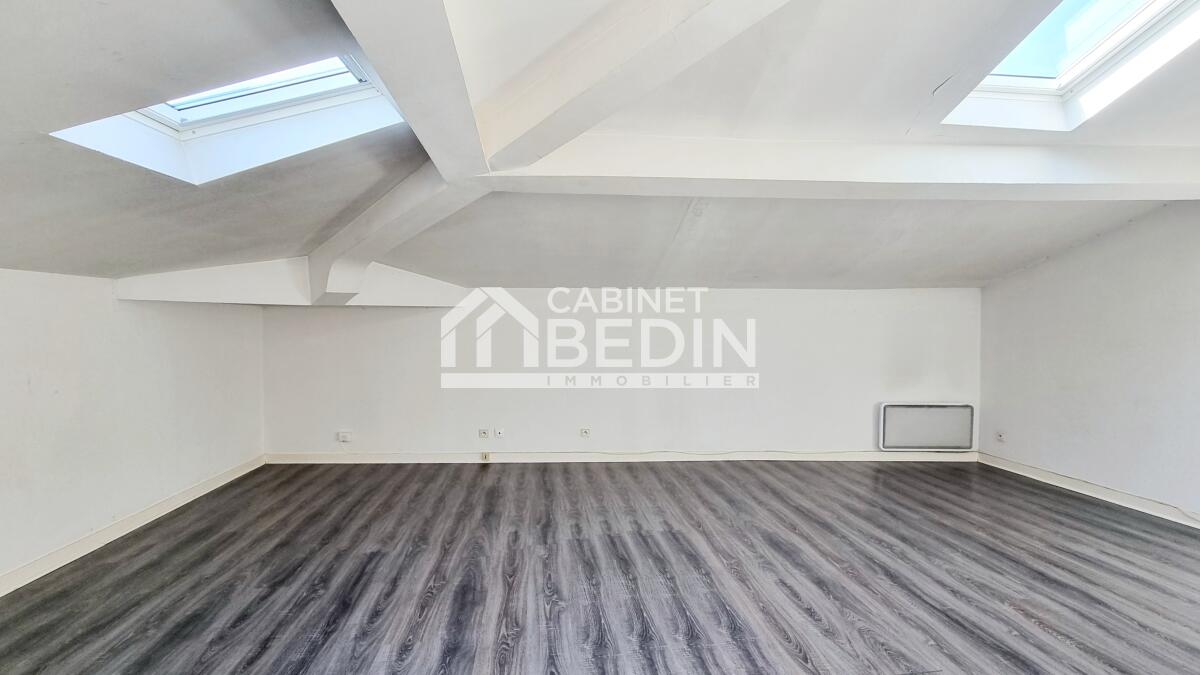 Flat Rue Condillac in Bordeaux