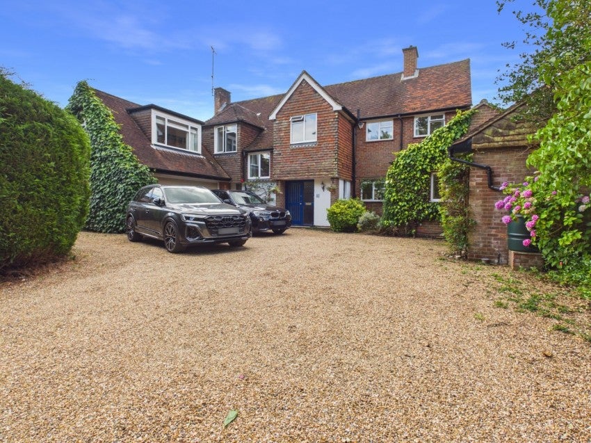 House Burkes Road in Beaconsfield