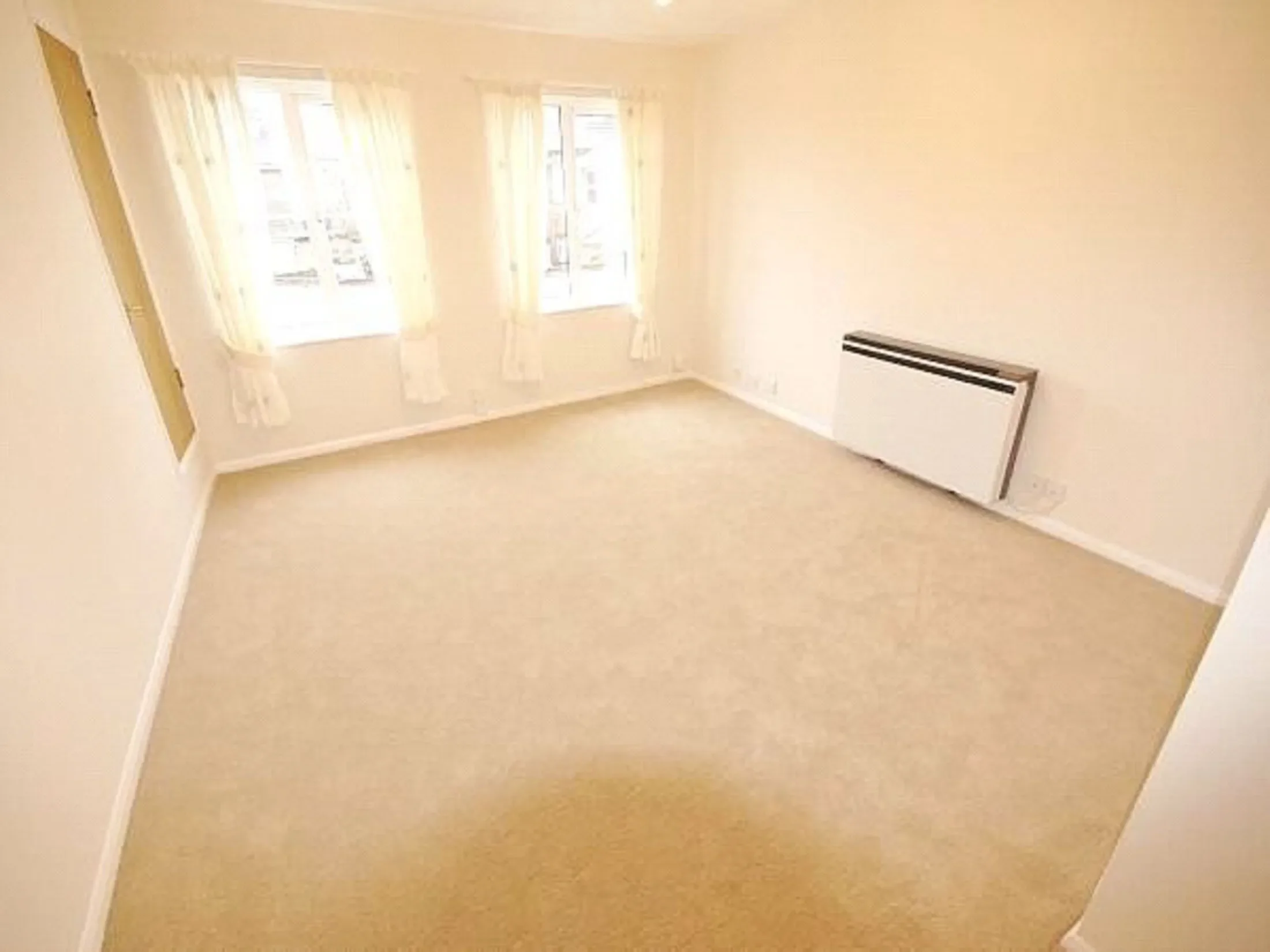 Flat Ebury Road in Watford