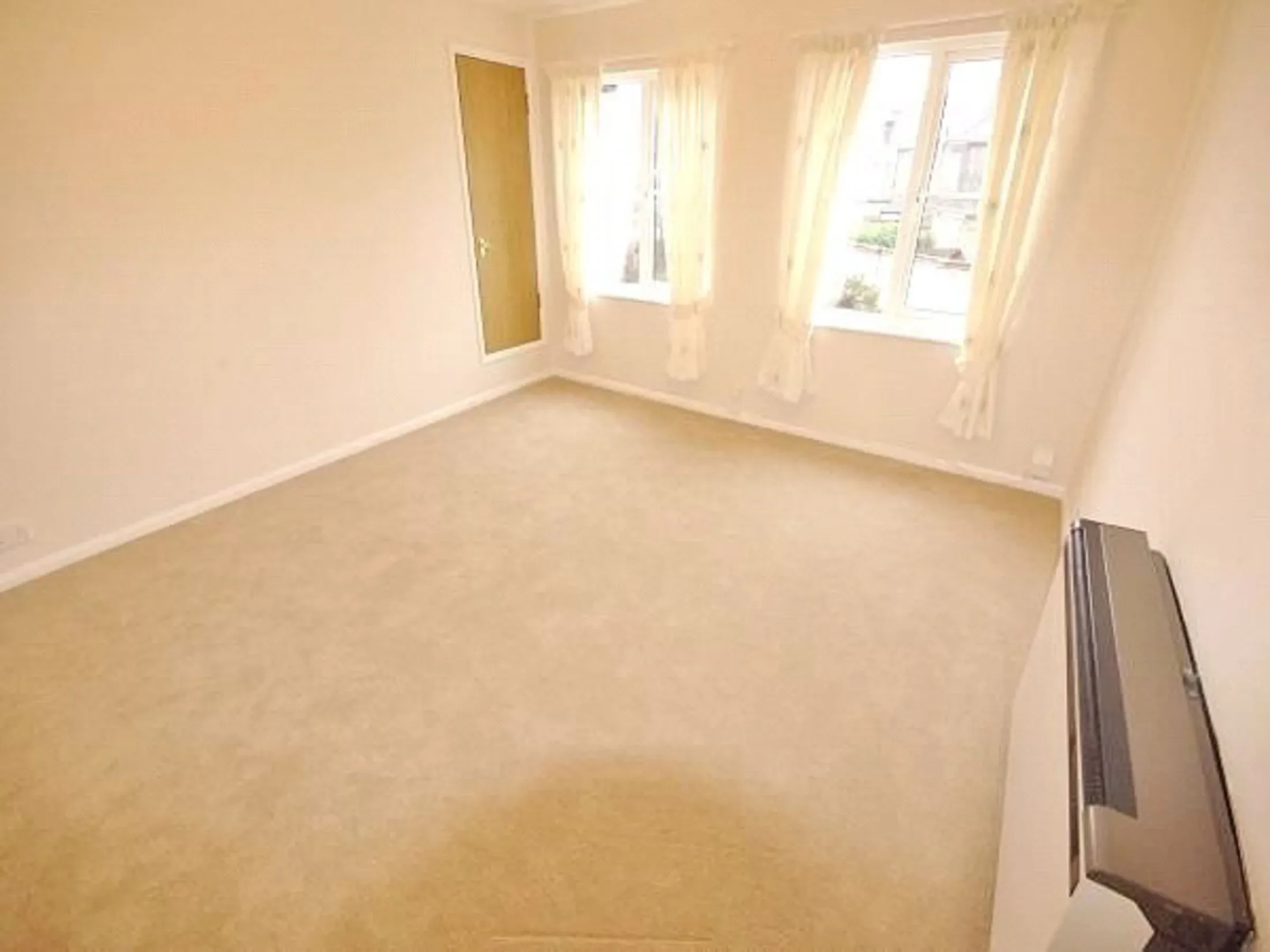 Flat Ebury Road in Watford