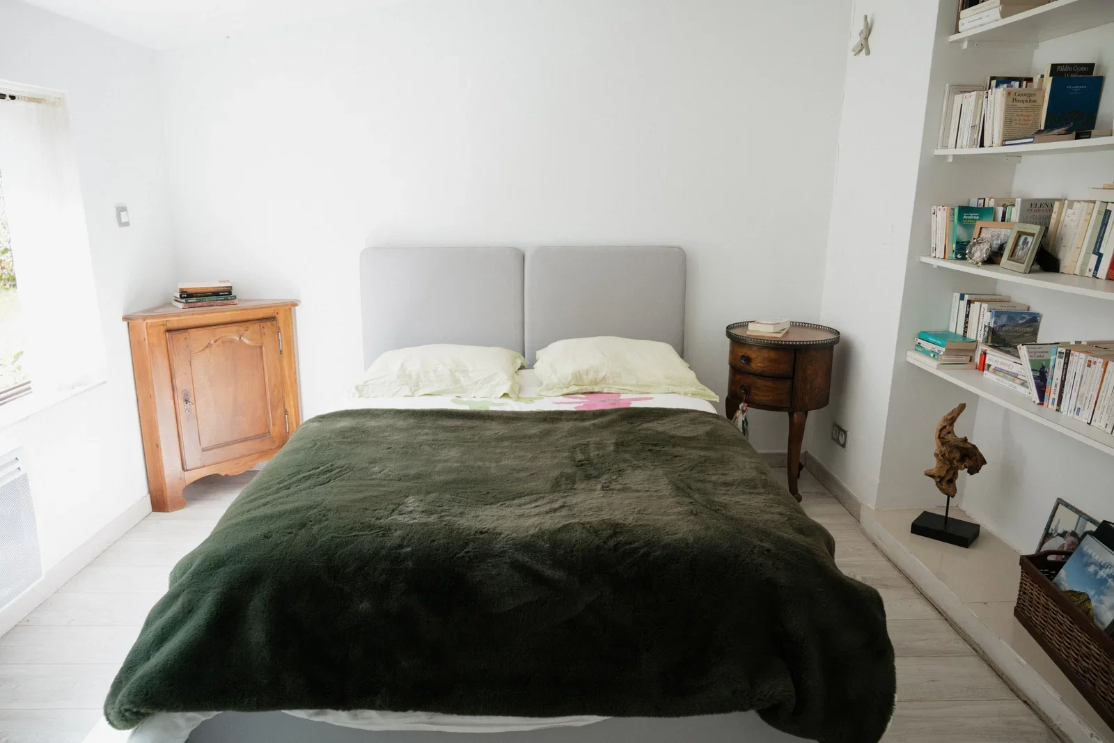 Room Chemin du Vallon du Curnier in Opio